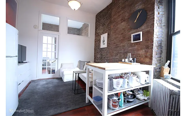 Rented by Douglas Elliman | media 10