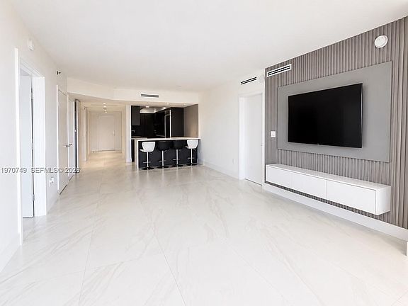 5th image of 1850 S Ocean Dr APT 1808