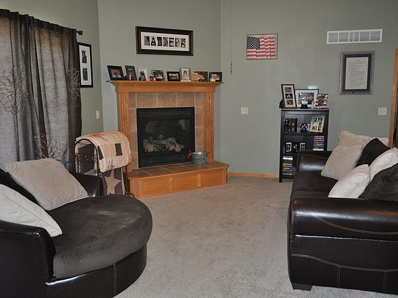 4th image of 1614 W Browning Ct