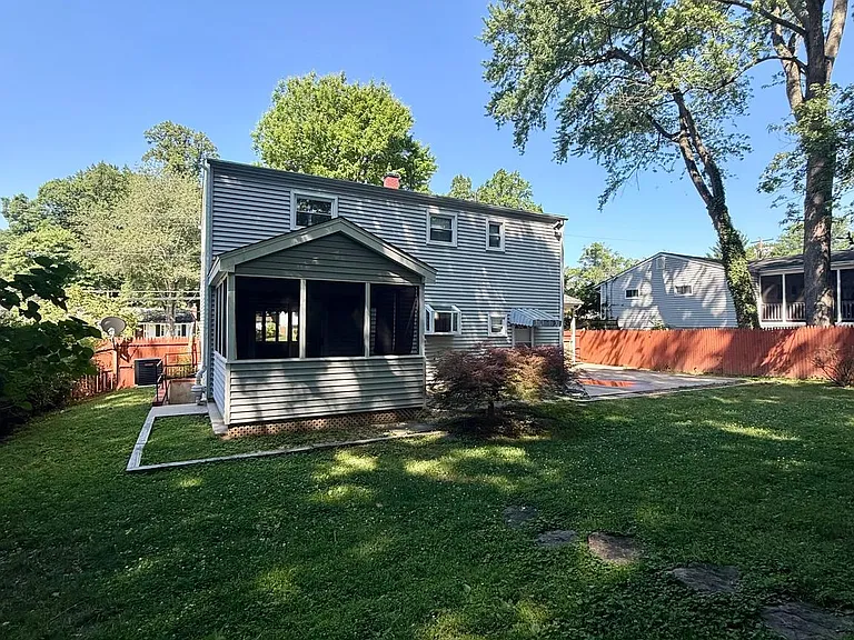 14605 Nadine Dr — Photo 30