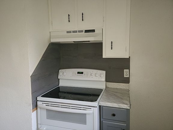 3rd image of 1710-1712 Alamo Ave