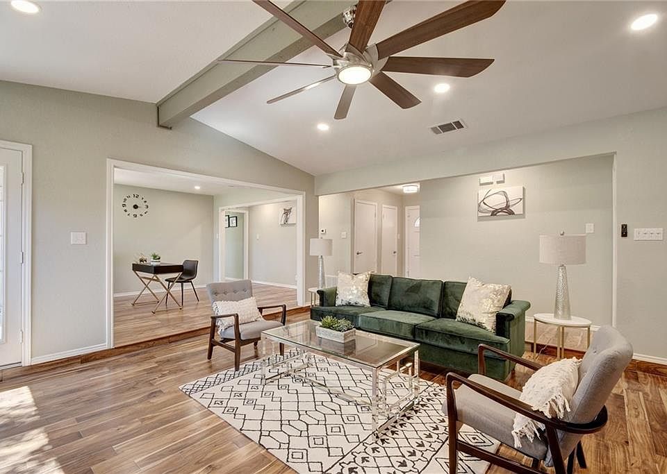 1st image of 500 Canyon Wren Dr