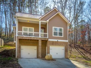 8938 Fuller Rd, Chattanooga, TN 37421