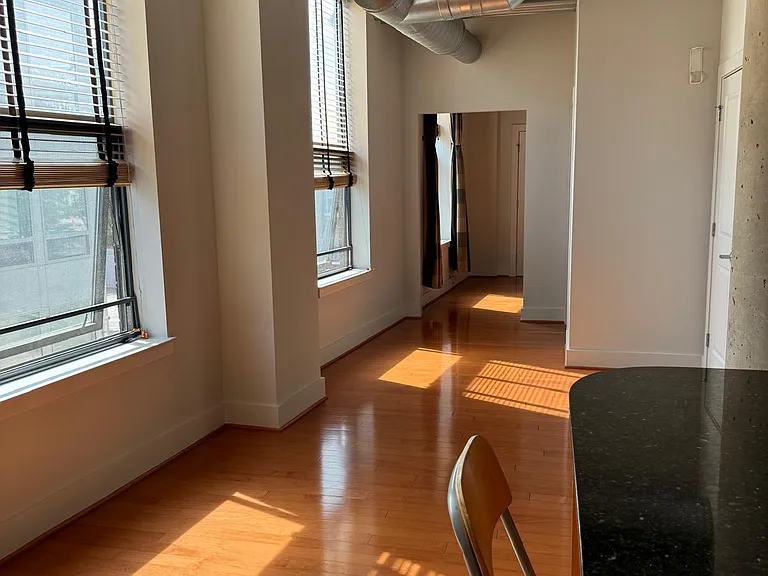 2301 Champlain St NW — Photo 8