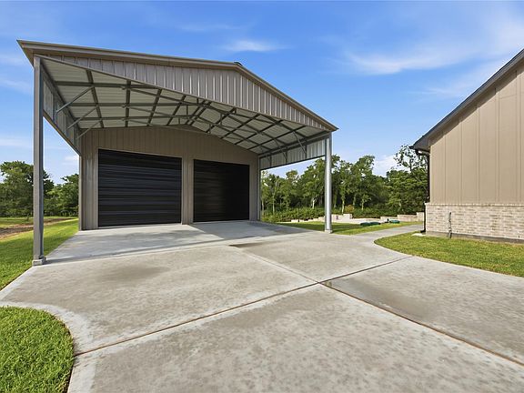 4th image of 5024 Texana Dr