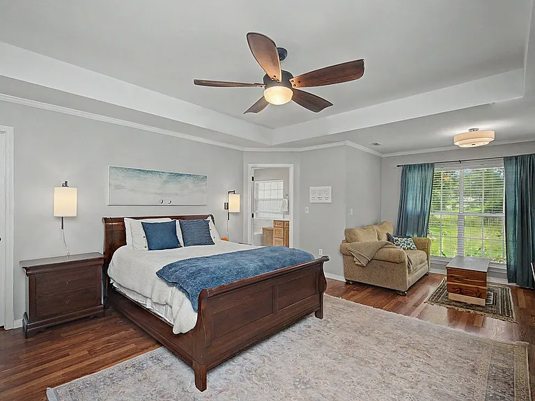 1626 Oakmont Cir — Photo 28