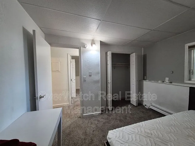 429 Creekside St #B — Photo 8