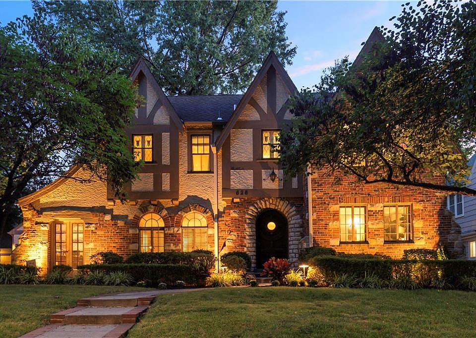 625 W 66th Ter, Kansas City, MO 64113 | Zillow