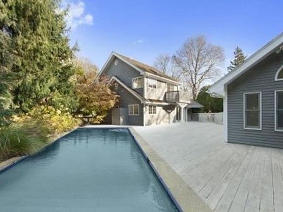 3rd image of 139 Cedar St