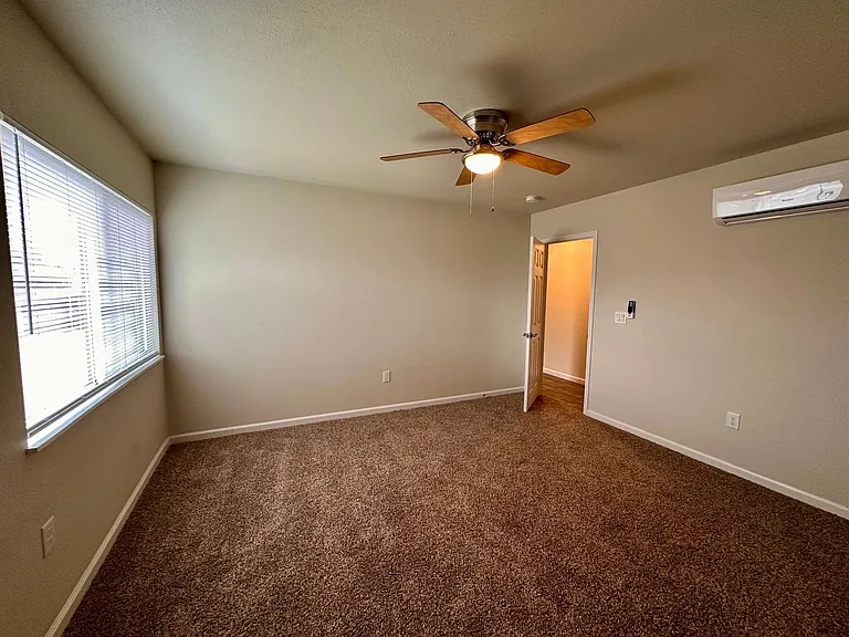 1397 E Cypress Ave — Photo 11