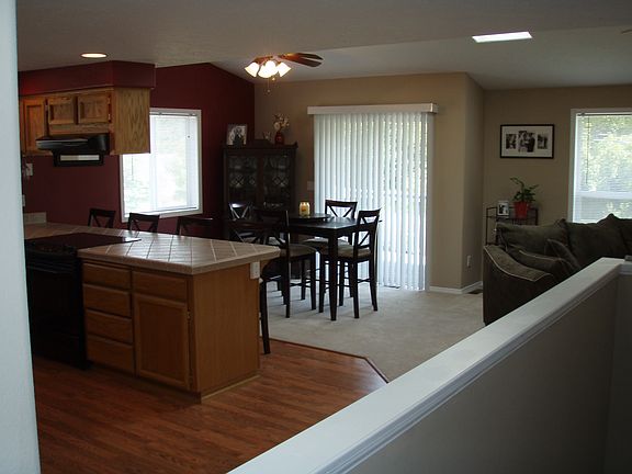 4th image of 1074 Ashwood Ct SE