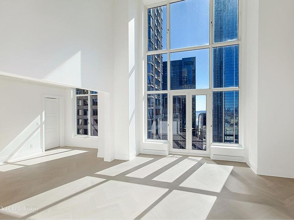 1st image of 30 Park Pl APT 44D