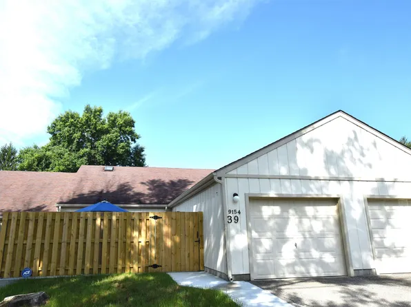 9154 S Greenridge Ln, Bloomington, IN 47401
