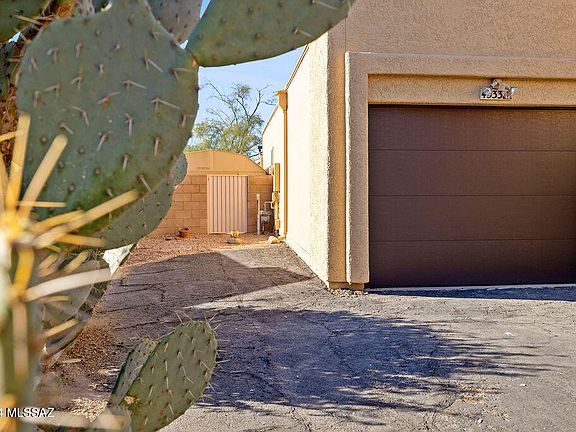 2nd image of 4533 W Pyracantha Dr