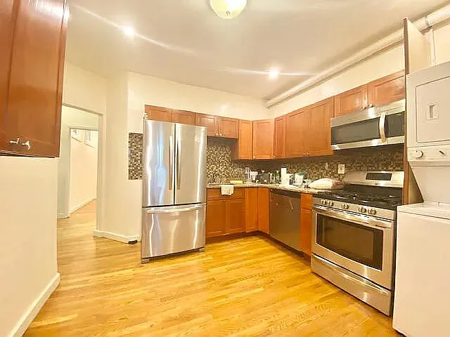 2 bed, 1.0 bath, 790 sqft, $2,595 — Photo 2