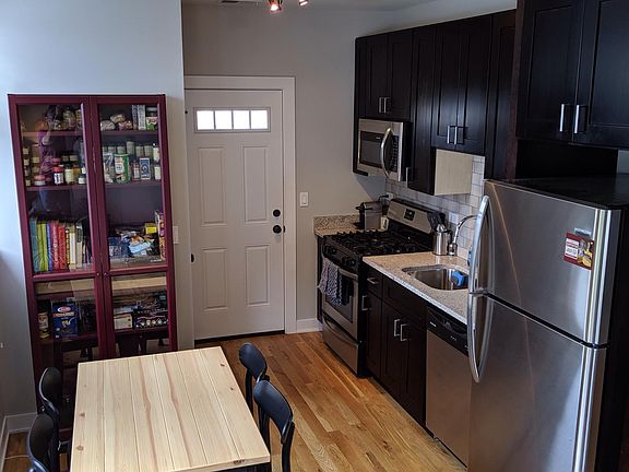 3rd image of 2205 W Eastwood Ave #3W