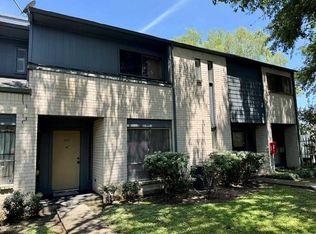 9102 Imogene St APT B, Houston, TX 77036