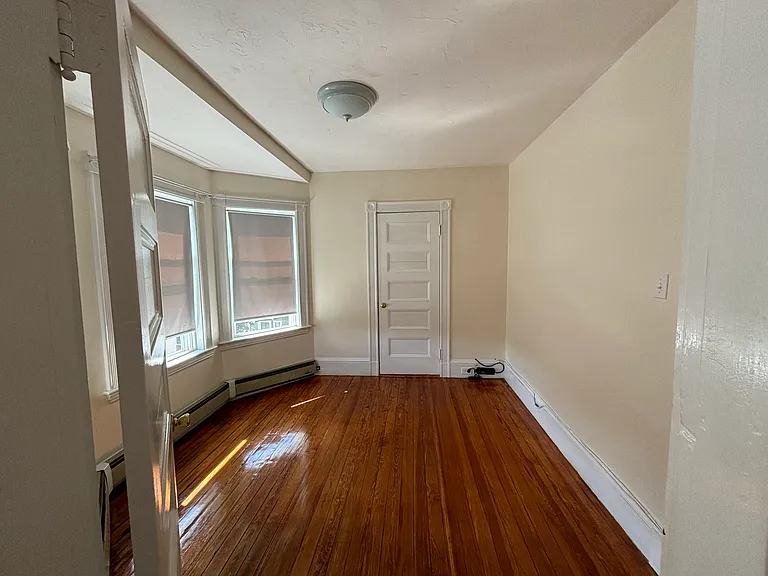 16 Maple St #3 — Photo 6