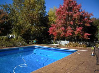 9076 Waverly Ct, Eden Prairie, MN 55347