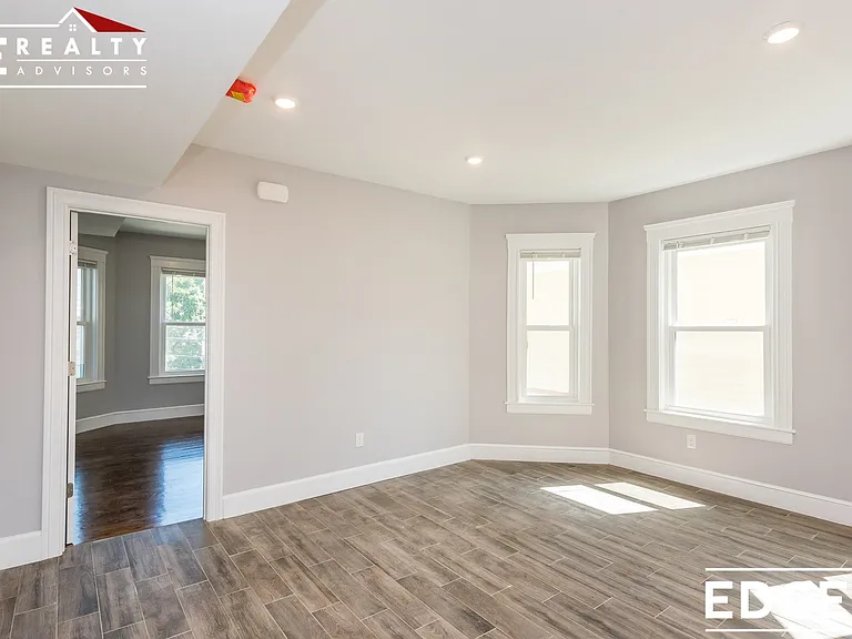 24 Pearson Rd #2 — Photo 4