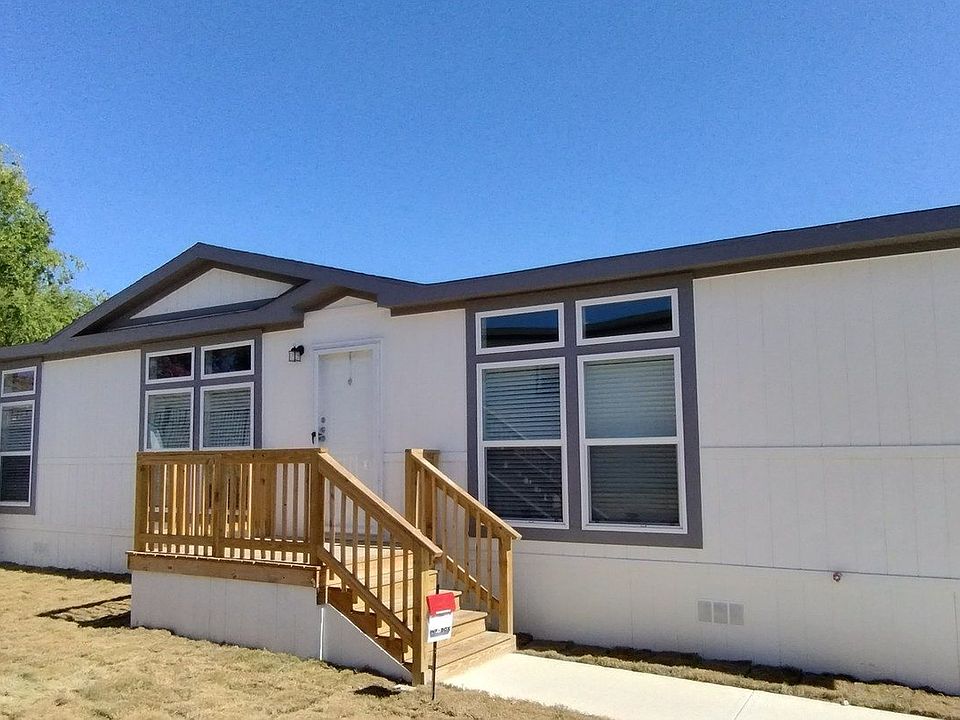 1st image of 129 Pineland Ave #13