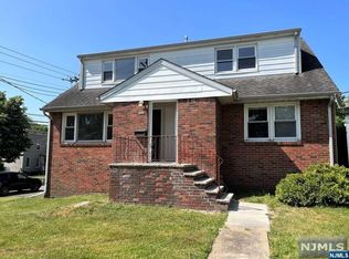 802 Edgewater Ave, Ridgefield, NJ 07657