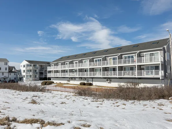 1 Bay Avenue #24, Old Orchard Beach, ME 04064