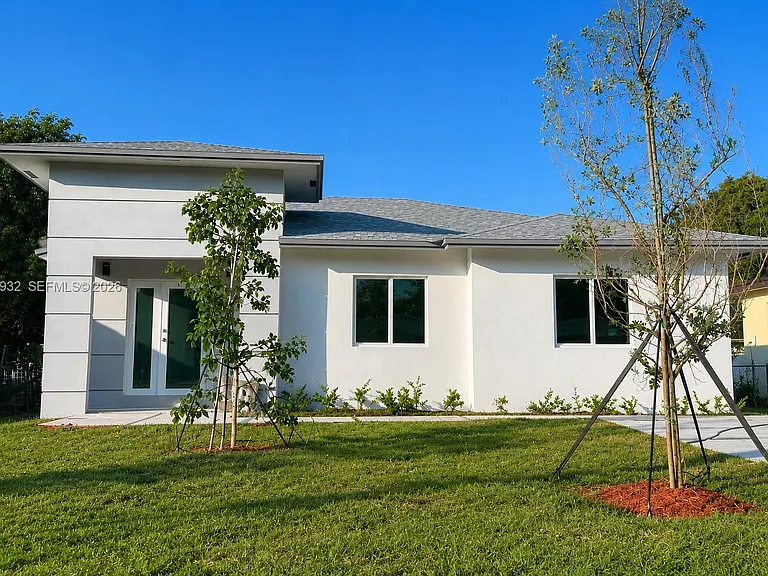 1311 NW 52nd St — Photo 1