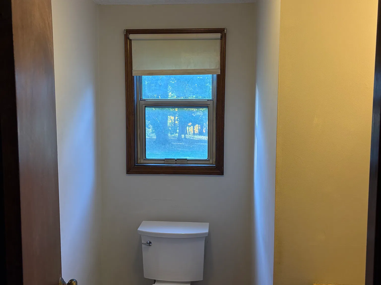 3 bed, 1.5 bath, 2000 sqft, $1,800 — Photo 3