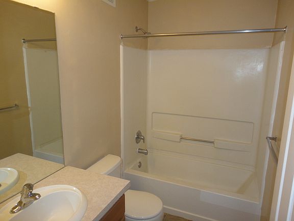 5th image of 7368 147th Ln NW