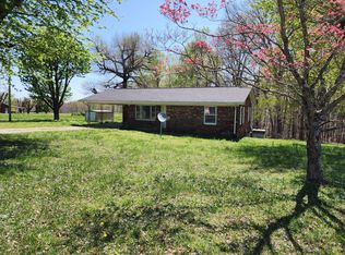 288 Dotson Rd, Lafayette, TN 37083