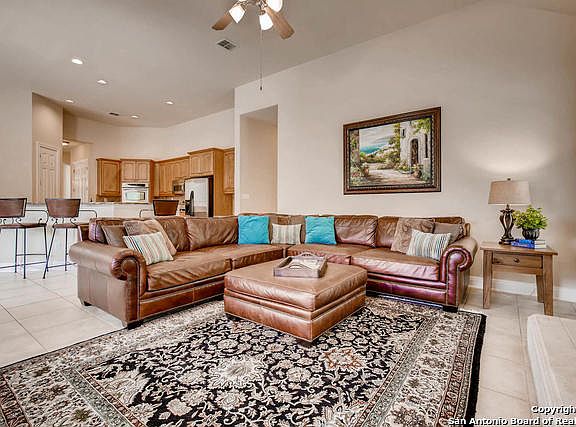 3rd image of 31 Three Lakes Dr