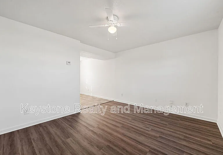 1375 Thompsonville Ln #3A — Photo 3
