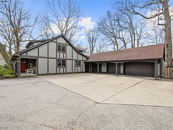 3rd image of 22235 Arbor Cliff Ln