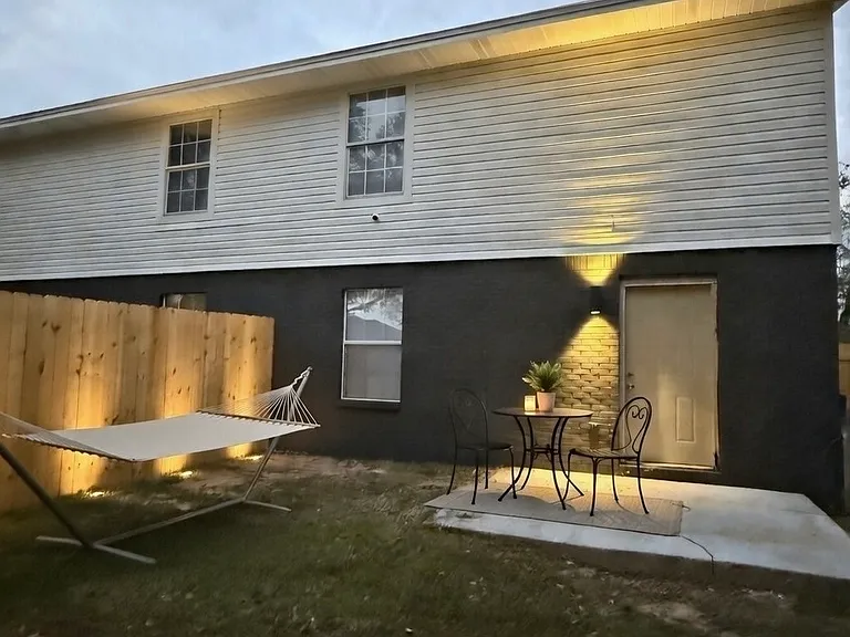 1281 Redwood Ln #C — Photo 19