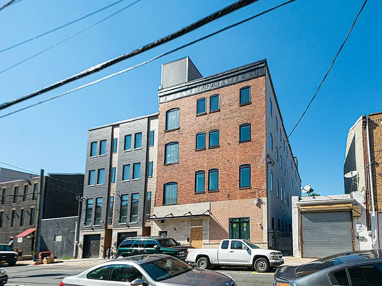 1211 Bainbridge St — Photo 16
