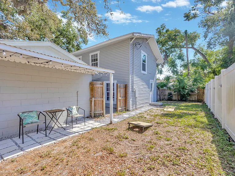 1215 E New Orleans Ave — Photo 46