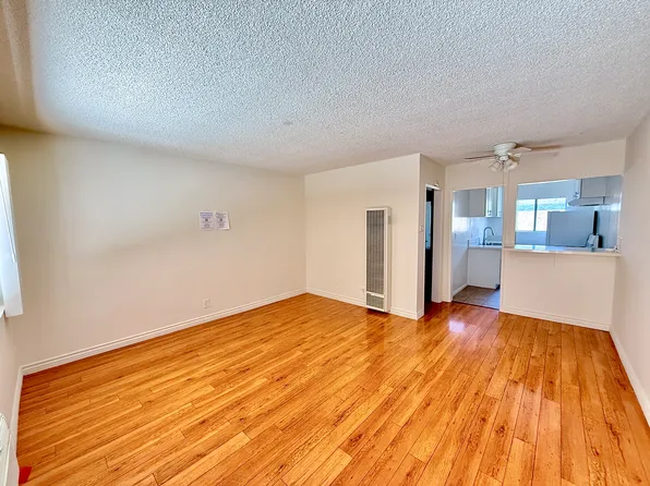 (undisclosed Address), Van Nuys, CA 91405