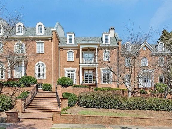 2nd image of 3005 Ranch Rd SE