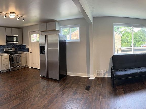 2nd image of 8020 Remington Dr