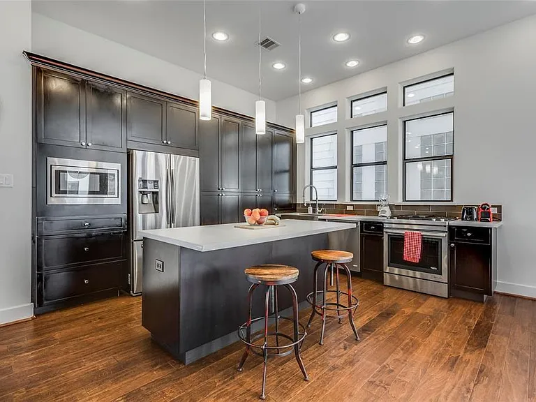 2612 Polk Ave #B — Photo 1