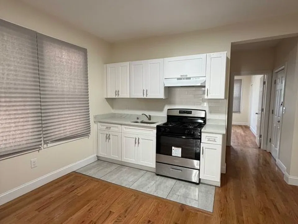 144-146 Ball St #G2