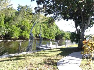 237 79th Ave NE, Saint Petersburg, FL 33702