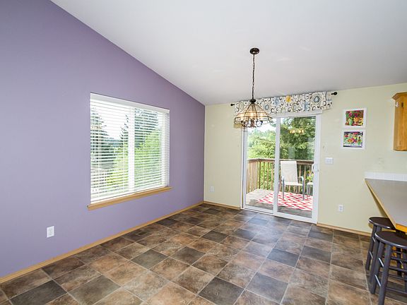 4th image of 11618 122nd Avenue Ct E