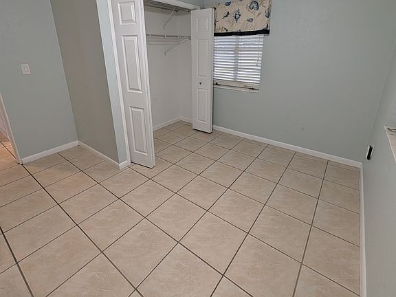 3rd image of 1912 3rd Ave E