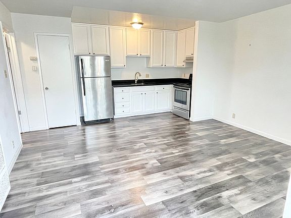 5th image of 875 Fulton St APT 7