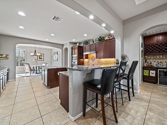 4th image of 1795 E Coastland Dr