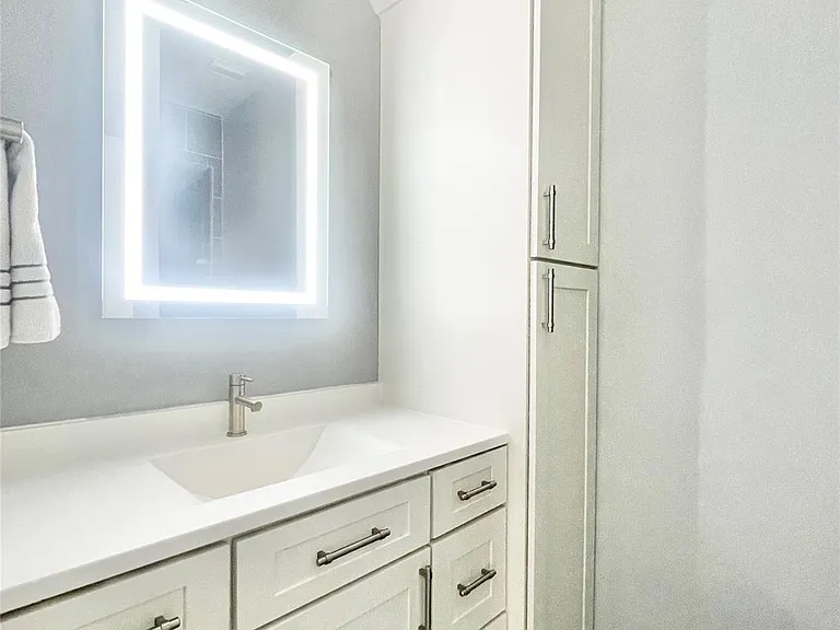 3 Maple Loft Pl — Photo 31