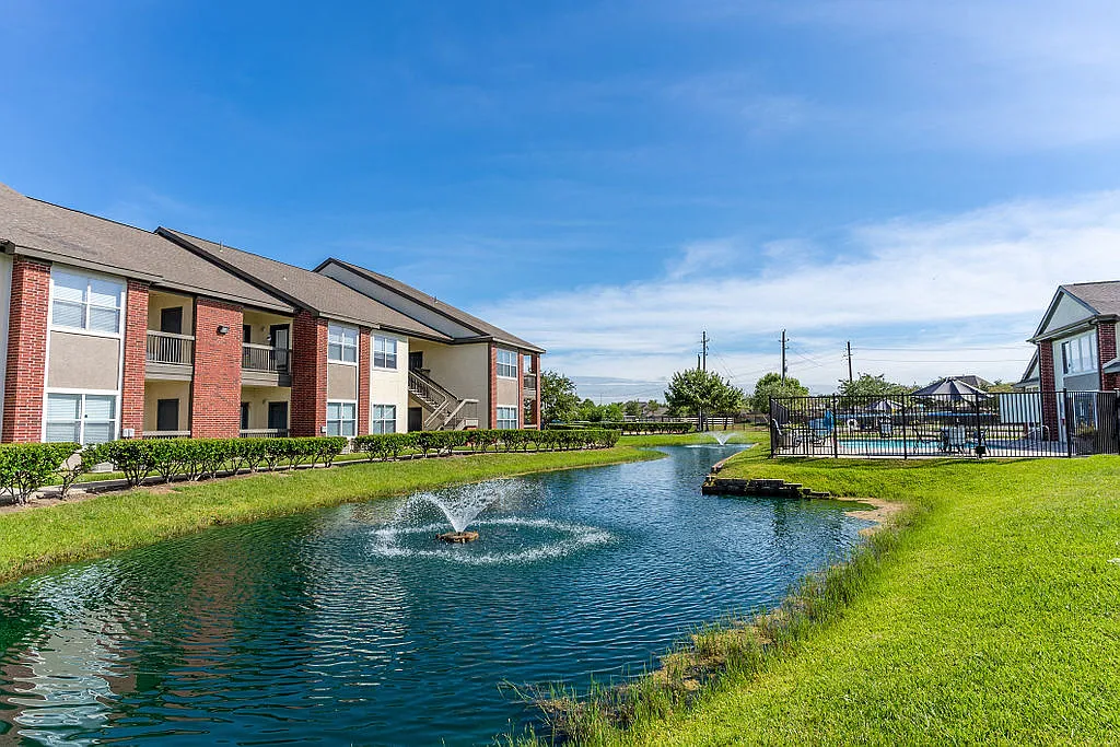 Oakbridge — Photo 3