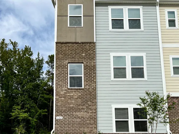 642 Firebrick Dr, Cary, NC 27519